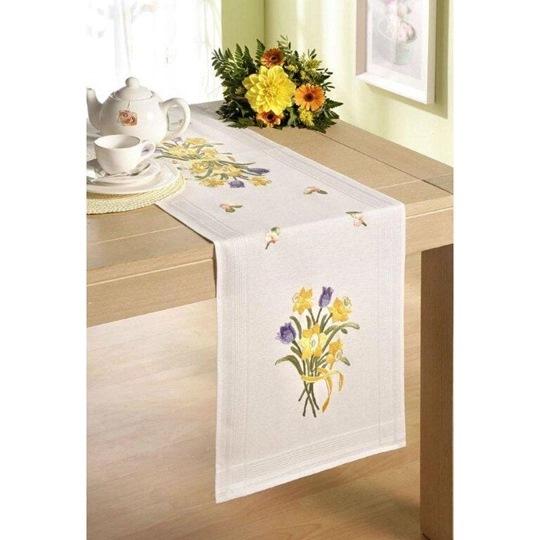 Image 1 of Deco-Line Daffodil Bunch Table Runner Embroidery Kit