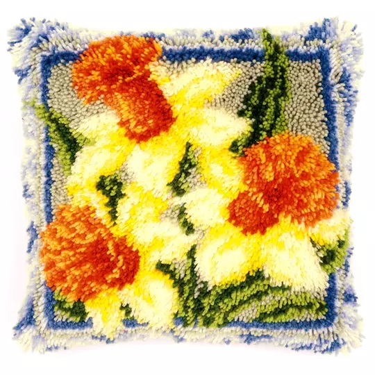 Image 1 of Vervaco Daffodils Latch Hook Cushion Kit