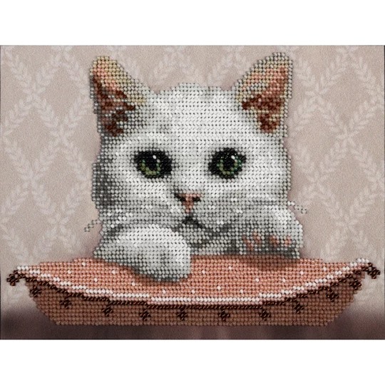 Image 1 of VDV Masia the Lady Cat Embroidery Kit