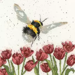 Bothy Threads Flight of the Bumblebee Cross Stitch Kit