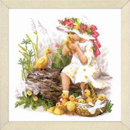RIOLIS Girl with Ducklings Cross Stitch Kit