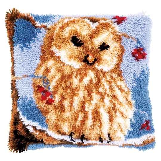 Image 1 of Vervaco Owl Latch Hook Latch Hook Christmas Cushion Kit
