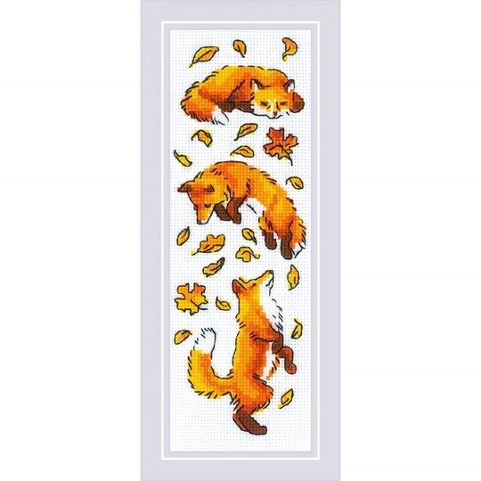 Image 1 of RIOLIS Foxes in Leaves Cross Stitch Kit