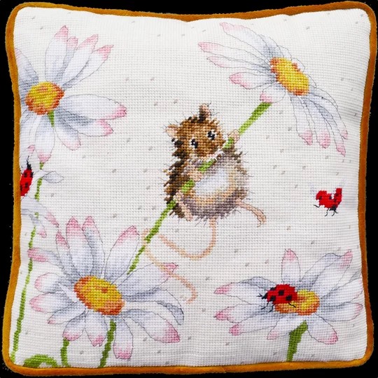 Image 1 of Bothy Threads Daisy Mouse Tapestry Kit