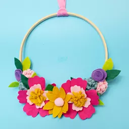 The Make Arcade Floral Wreath Craft Kit