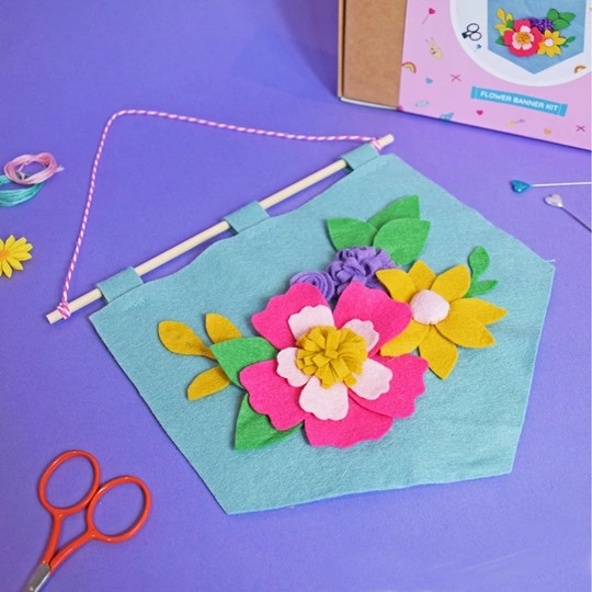 Image 1 of The Make Arcade Floral Spring Banner Craft Kit