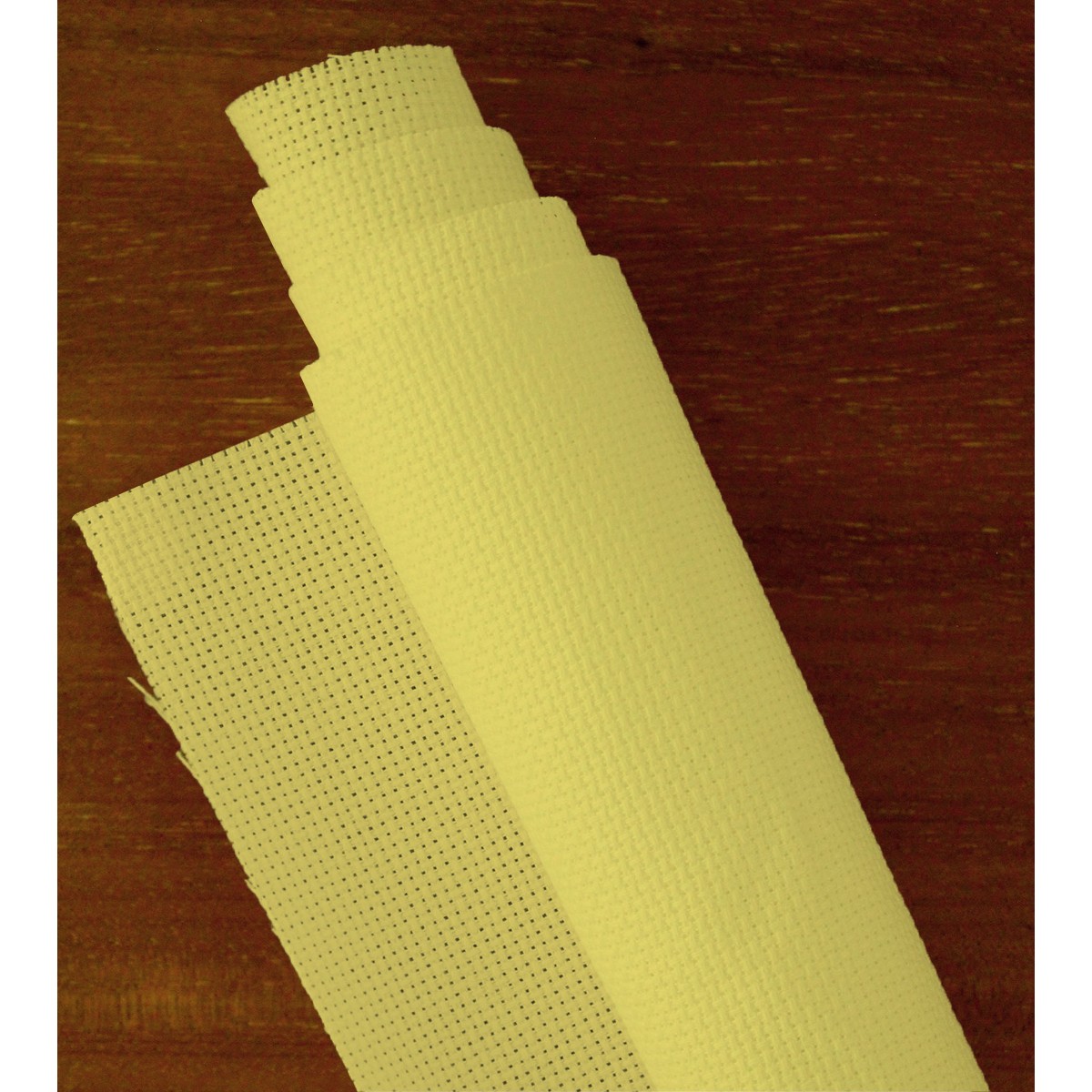 Leisure Arts 14 count Yellow Aida 15 x 18 Inches Fabric Thread — image 3
