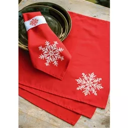 Vervaco Napkin and Napkin Rings Set of 4 Christmas Cross Stitch Kit