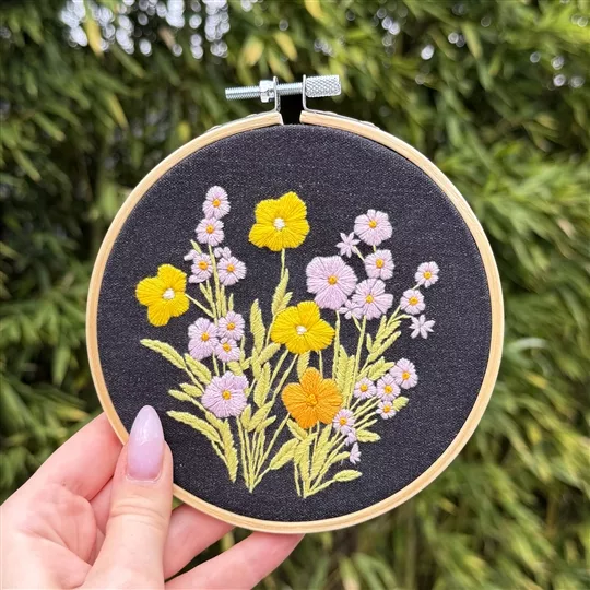 Milpoint Bellflower and Calendula Embroidery Kit