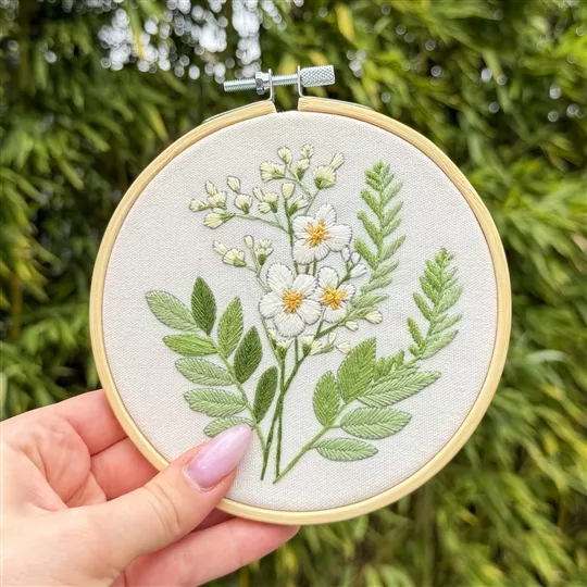 Milpoint Achillea Ptarmica Embroidery Kit