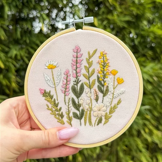 Milpoint Poetry of the Fields Embroidery Kit