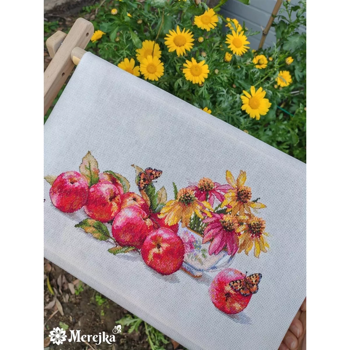 Merejka Echo of Summer Cross Stitch Kit — image 3