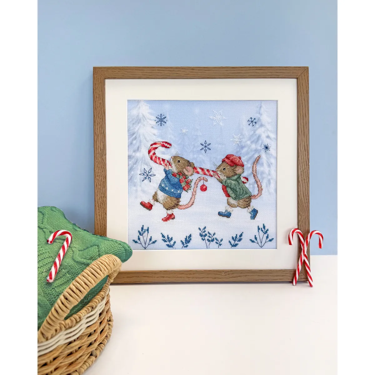 Bothy Threads Candy Cane Capers Cross Stitch Kit — image 3