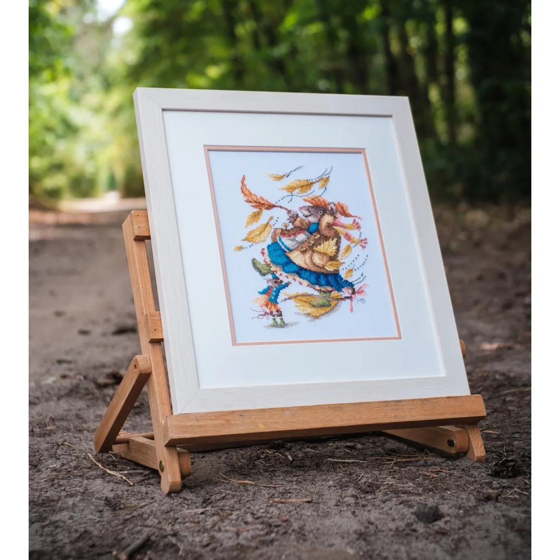 Lanarte Vera's Autumn Breeze Cross Stitch Kit — image 2
